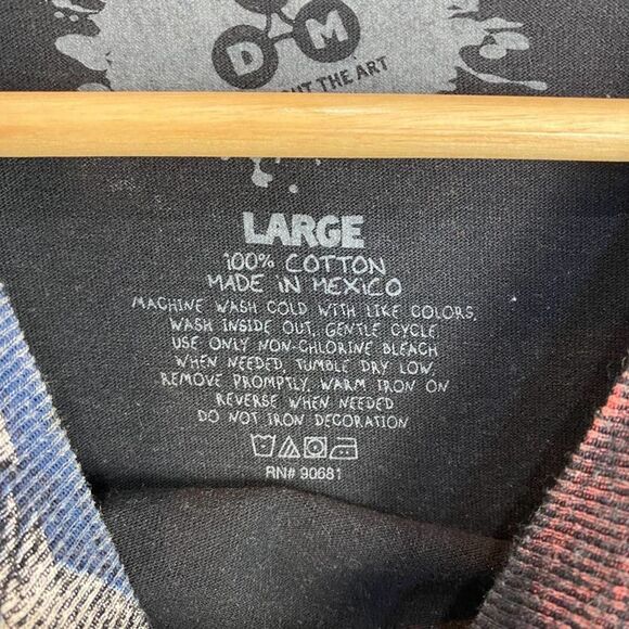 DOM It's About The Art American Flag Graphic T-Shirt Crew Neck Short Sleeve L - Picture 2 of 7